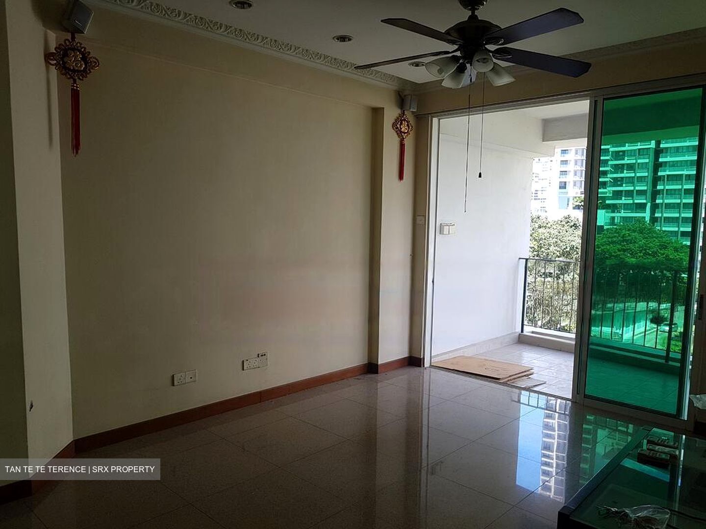 Papillon (D12), Apartment #477954251